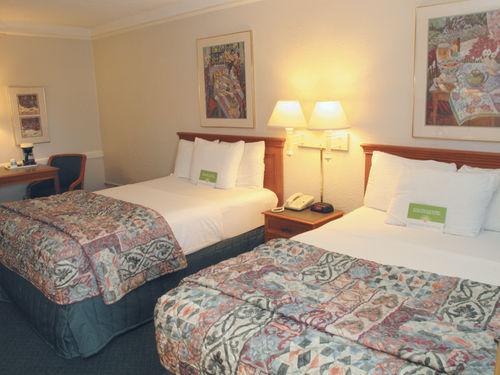 La Quinta Inn By Wyndham Denver Central Номер фото