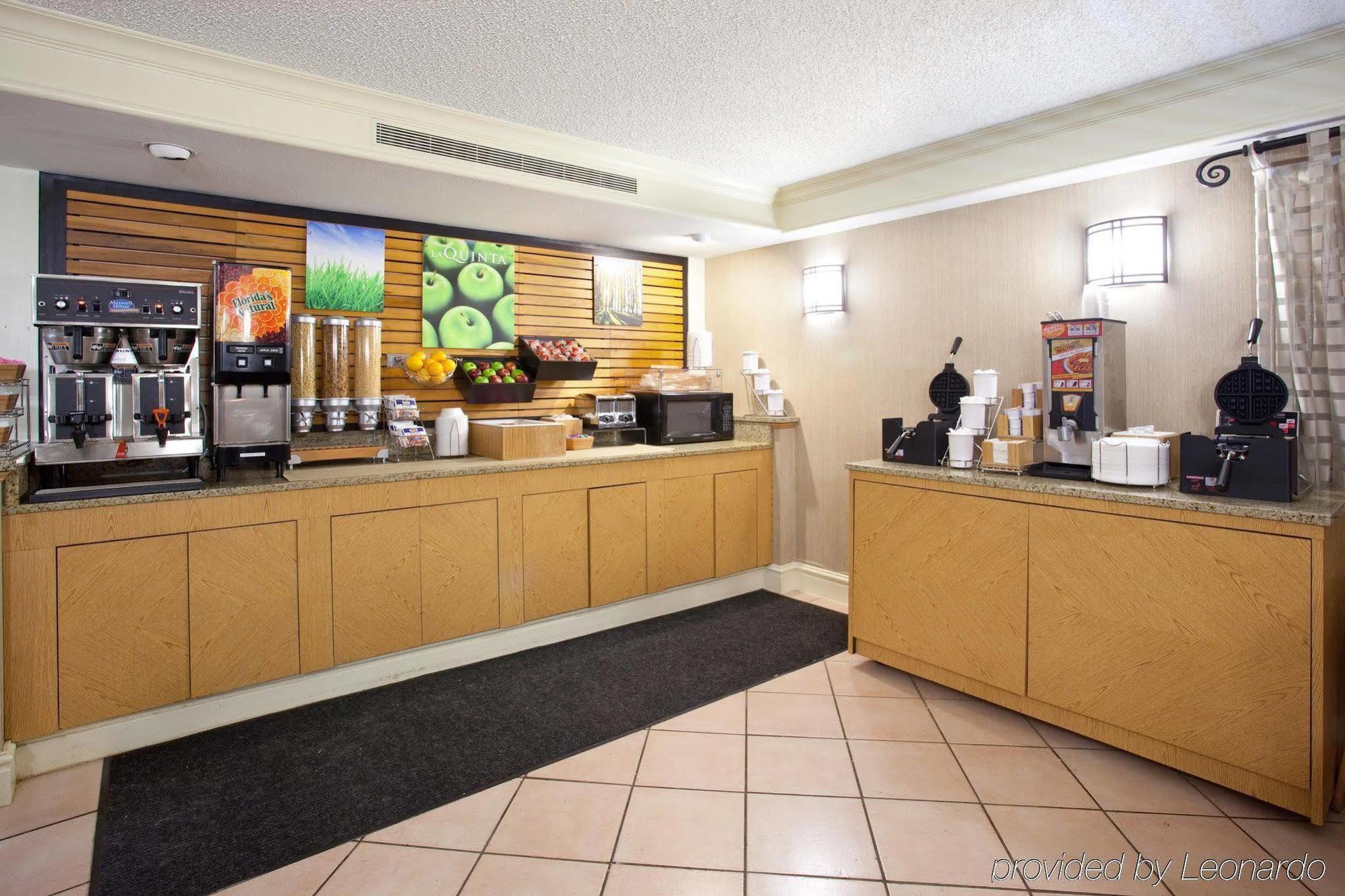 La Quinta Inn By Wyndham Denver Central Екстер'єр фото